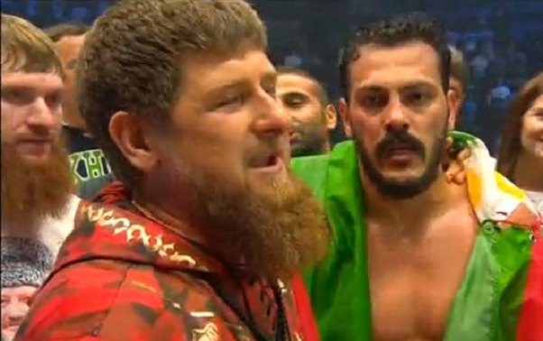 `Qardaşım onu yerə sərdi`