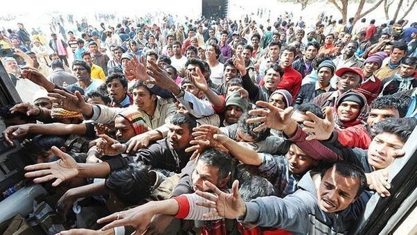 Britaniyada mühacir kişilərə nəzakətli olmağı öyrədəcəklər