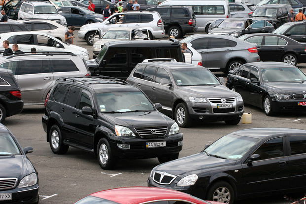 Azərbaycanda avtomobillərin qiyməti son dərəcə ucuzlaşıb