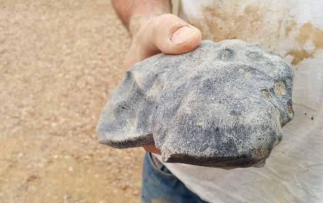 Yerə 4,5 milyard il yaşı olan meteorit parçası düşüb