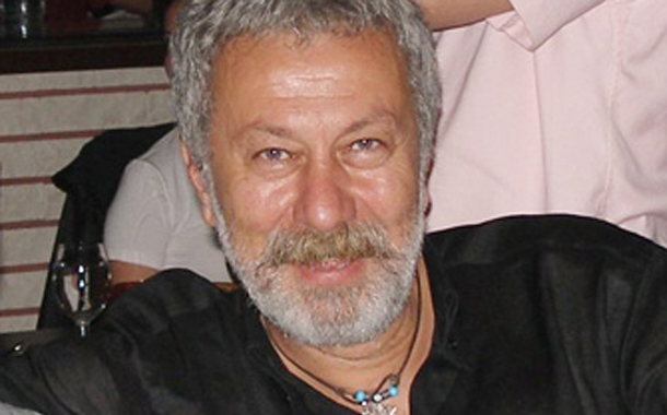 Tanınmış aktyor vəfat etdi