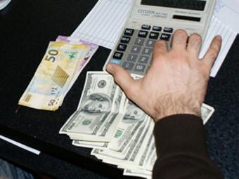 Dövlət Gömrük Komitəsi illik büdcə proqnozunu yerinə yetirdi