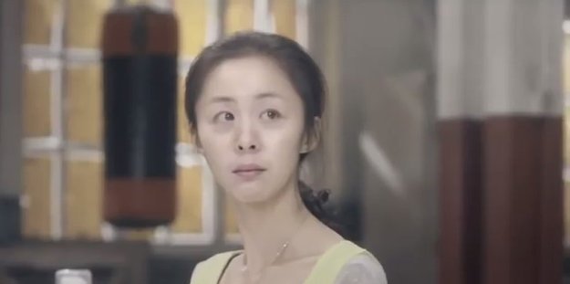 Cəmi 10 saniyədə gözəl makiyaj…