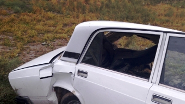 Gəncədə iki maşın toqquşdu