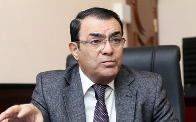 Qalmaqallı direktor postdan gedir