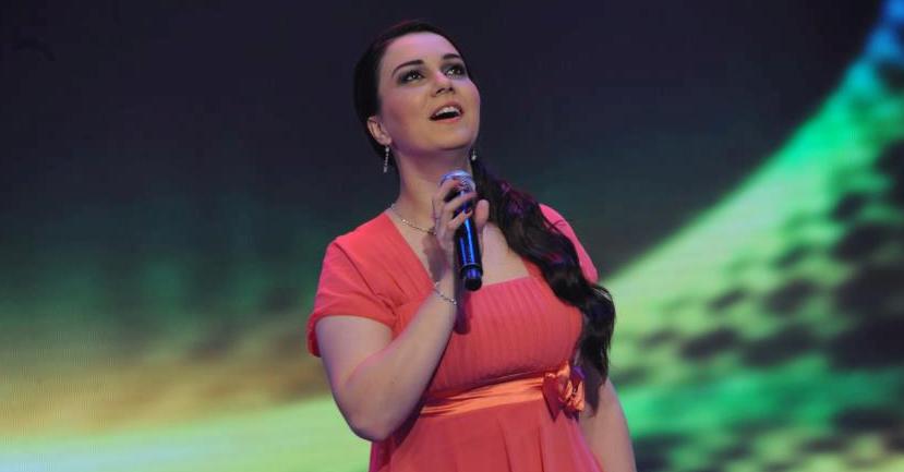 Bəyimxanım Vəliyeva İmadəddin Nəsimidən oxudu