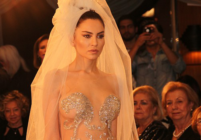 Günaydan 18+ gəlinlik...