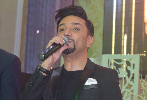 Faiq Ağayev doğum gününü qeyd edir