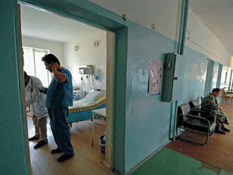 Xadiməni maşın vurdu