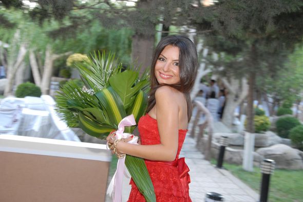 Azərbaycanlı tanınmış aparıcı ana oldu