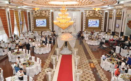 Böhran toyları da “vurdu”