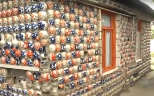 Azərbaycanda qeyri-adi ev