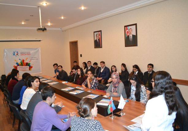 “İstedadlı gənclərin üzə çıxarılması” layihəsi çərçivəsində təlim baş tutdu