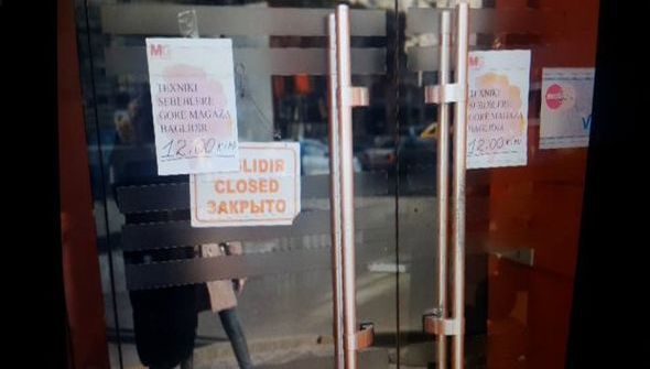 Bakıda elektron məhsul mağazaları bağlandı