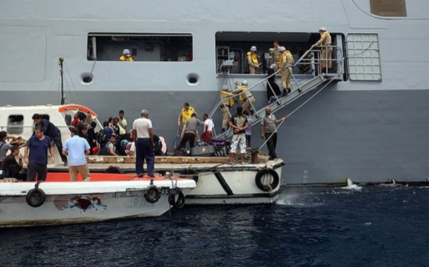 Göyərtəsində 120-dən çox sərnişin olan gəmi batdı