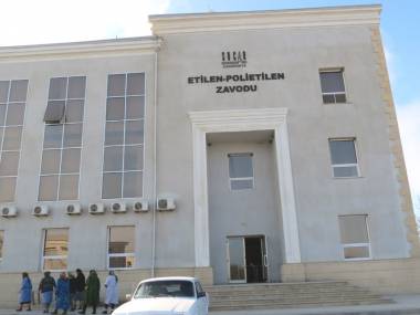 Şirkətin külli miqdarda pulunu ələ keçirən dələduzun şikayəti təmin olunmayıb