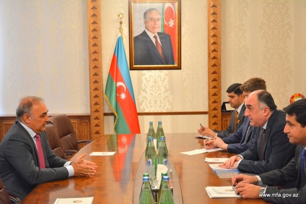 Elmar Məmmədyarov Pakistanın Azərbaycana yeni təyin olunmuş səfirini qəbul edib