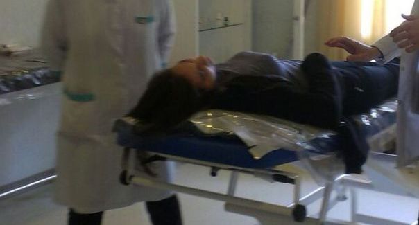 Deputatın qohumu iki tələbə qızı avtomobillə vurdu