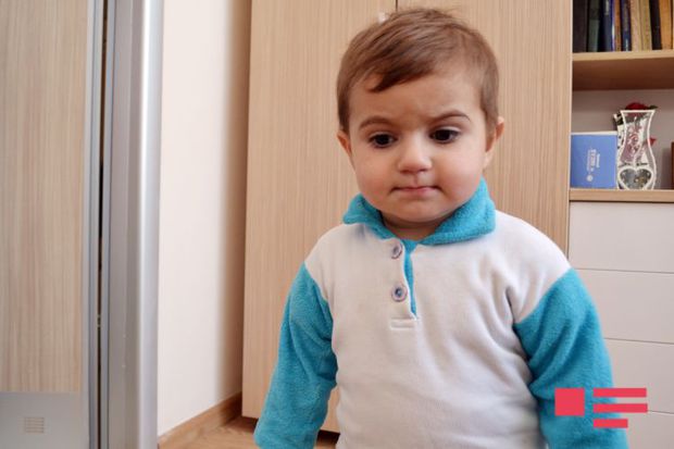 Mingəçevirdə ana iki yaşlı qızını başqa qadına verərək qaçdı