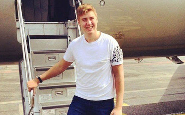 Rusiyada milyarderin oğlu anasını boğaraq öldürdü