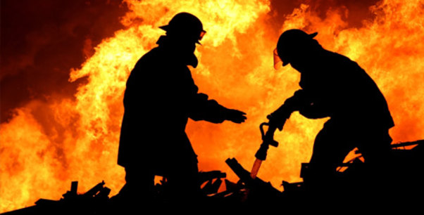 Bakının mərkəzindəki mağazada yanğın