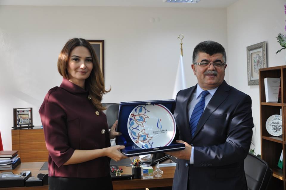 Millət vəkilinin Manisa Universitetində Qarabağ Mərkəzi təklifi universitet rəsmiləri tərəfindən dəstəklənib