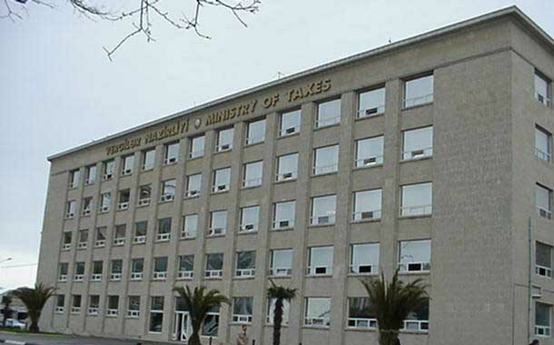 Vergi borcuna görə 160 nəfərin ölkədən çıxışına qadağa qoyuldu