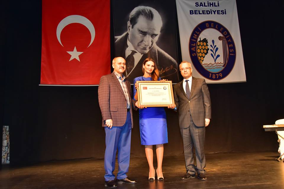Millət vəkili Türkiyədə Salihlinin Fəxri Vətəndaşı rəsmi sənədi təqdiim olundu