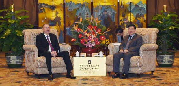 İlham Əliyev Lou Çincyan ilə görüşüb