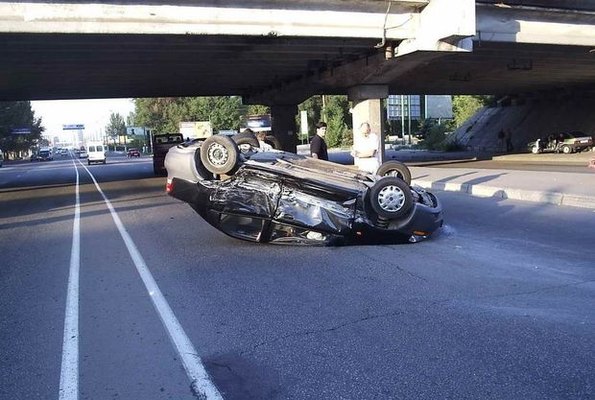 Mərakeşli diplomat Bakıda qəzaya düşdü