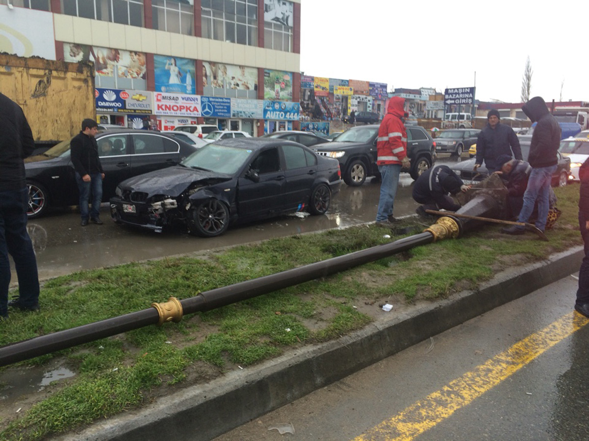 Babək prospektində baş vermiş qəzanın görüntüləri