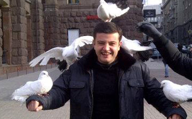 “Buraxın onları, belə məhkəmə bizə lazım deyil...”