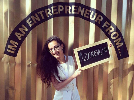 Obama ilə görüşən azərbaycanlı qız