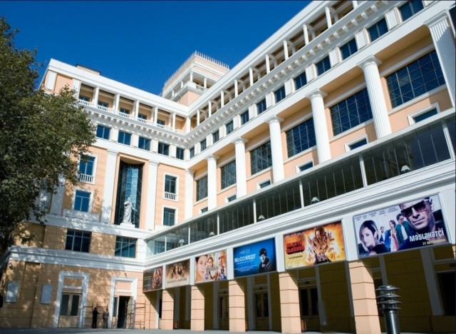 Nizami Kino Mərkəzi bütün filmlərin nümayişini dayandırıb