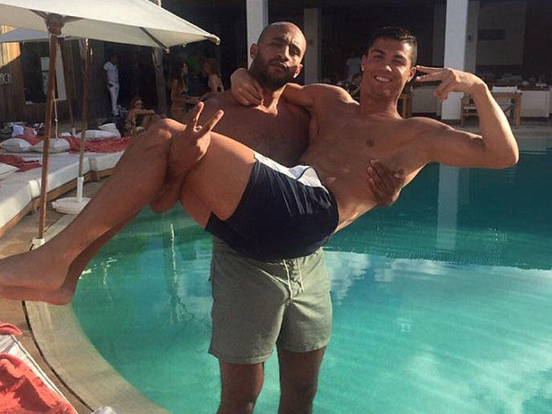 Dünya mətbuatını silkləyən iddia