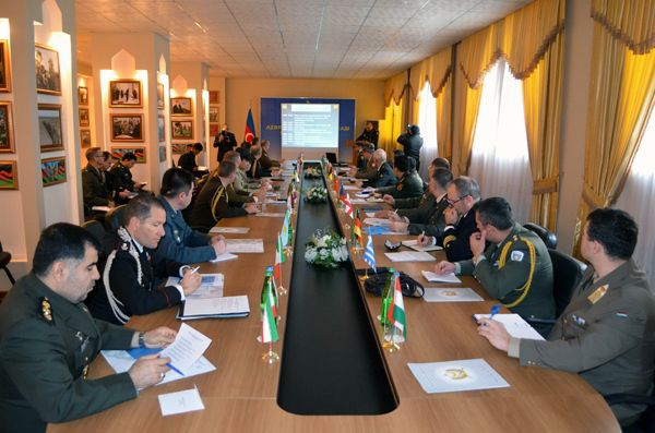 Külək və yağış Bakını bu günə qoydu