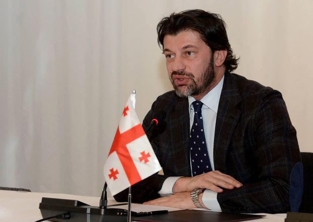 Gürcüstan Rusiya, Azərbaycan, Ermənistan və Türkiyəyə vahid enerji şəbəkəsi yaratmağı təklif etdi