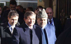 Davudoğlu Bakıda cümə namazında