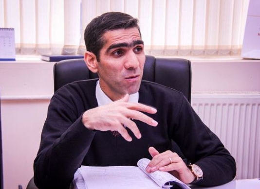 Prorektorun oğlunu maşın vurub