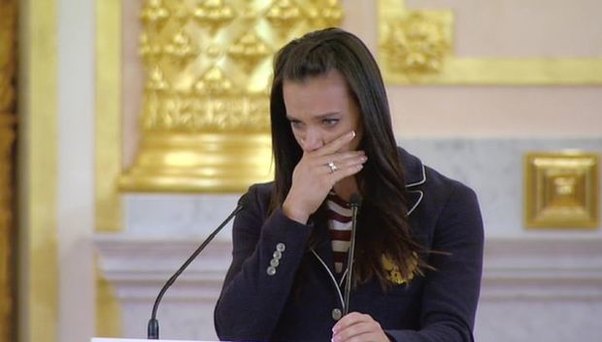 İsinbayeva Putin ilə görüşdə ağladı