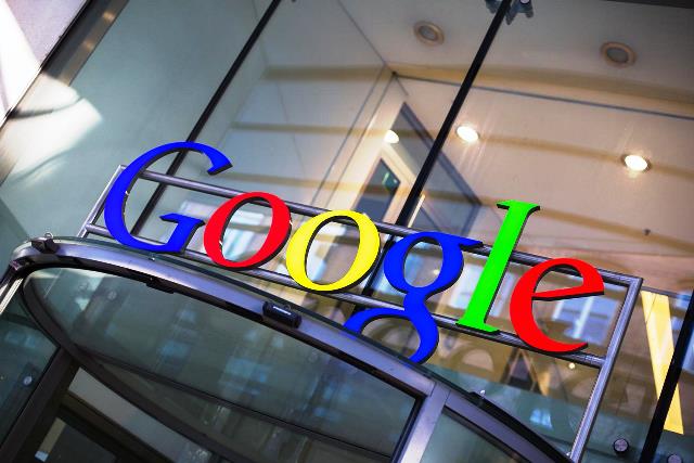 “Google” ilk dəfə Azərbaycan sərgisində