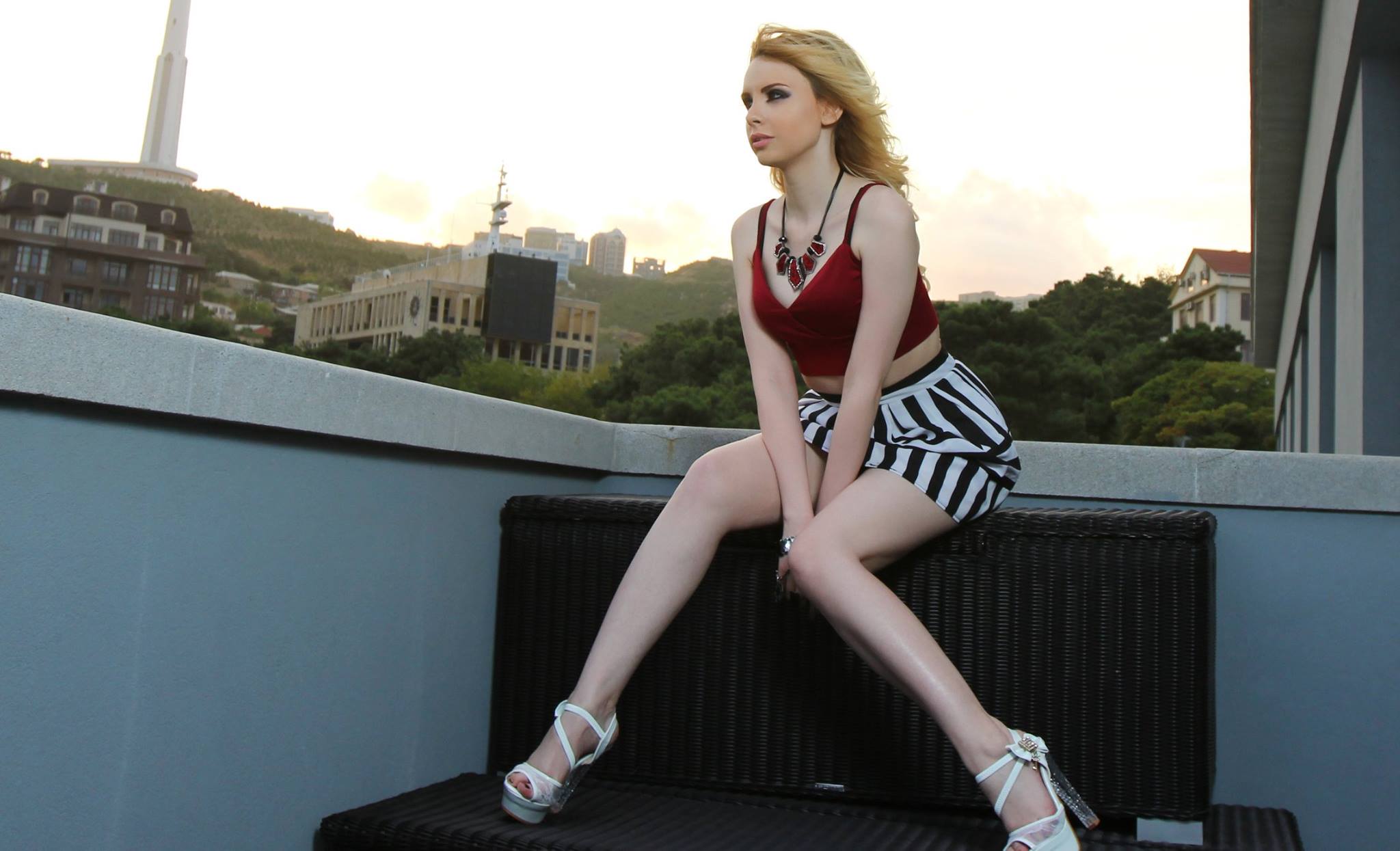 Azərbaycanlı seksual model yenə kişiləri dəli etdi