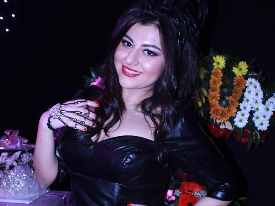 İlqarə Kazımova Çeliklə eyni səhnədə ...