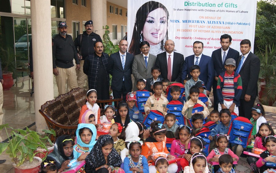 Mehriban Əliyevanın təşəbbüsü ilə Pakistanda humanitar tədbir keçirlib