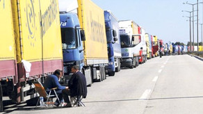 ​Rusiyanın tranzit üçün buraxmadığı Türkiyə yük maşınları Azərbaycandan keçəcək