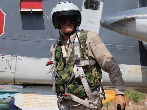 Rus pilotun cəsədi Türkiyəyə gətirilib