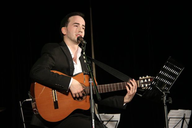 Emilin “Qolos”dakı növbəti möhtəşəm çıxışı