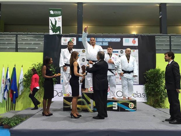 İlham Zəkiyev 6 qat Avropa çempionu oldu