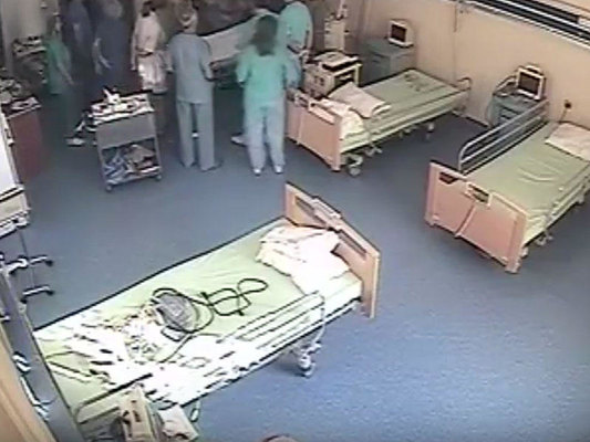 Əməliyyat zamanı dünyasını dəyişən qızın ölüm anının görüntüləri