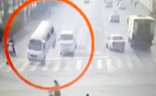 Rusiya vətəndaşları bombaladı